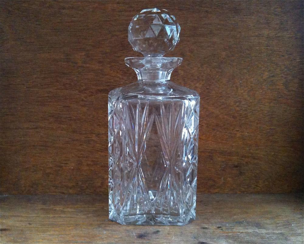 Crystal vintage. Штоф Baccarat. Baccarat Crystal 1900 года. Baccarat. Shtof штоф Baccarat. Baccarat Crystal Парфюм.